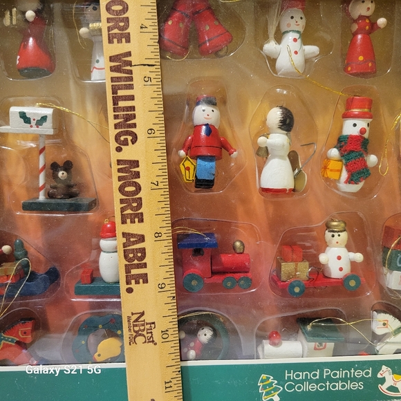 Vintage Joybrite Handpainted Mini Wooden Christmas Ornaments Set Of 24 🎅 ⛄️ 🎄 - Picture 9 of 9
